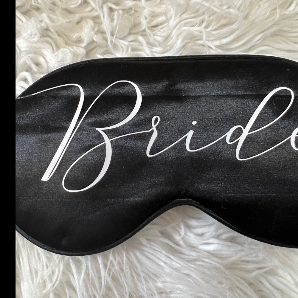 Bride sleep mask - Picture 3 of 5